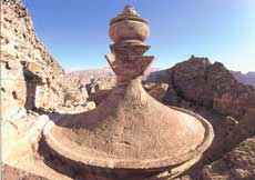 Die große Urne in der Felsenstadt Petra